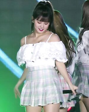 Momoland - Ahin