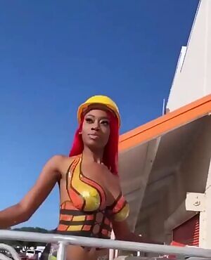 Hey everyone it’s me🍒