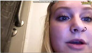 Adorable new cam girl farting for the first time on stream