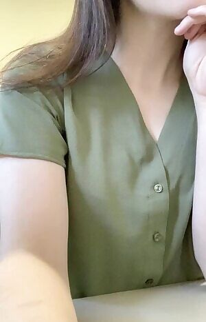 wore my favorite bra to the office today 😉