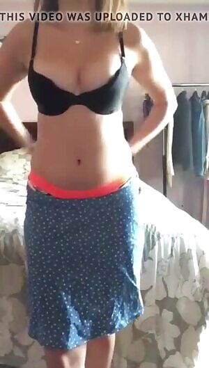 Teen Reveal Huge Tits