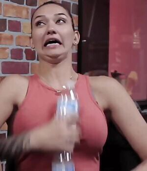 Geo showing how to give a titty fuck