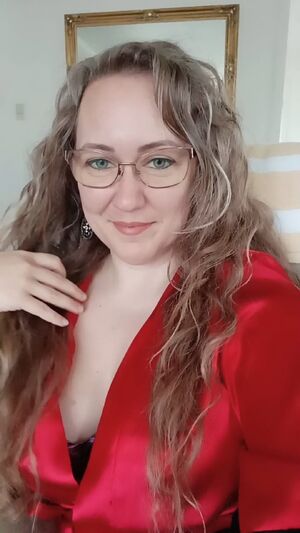 Girls With Glasses Amateur Housewife Long Hair