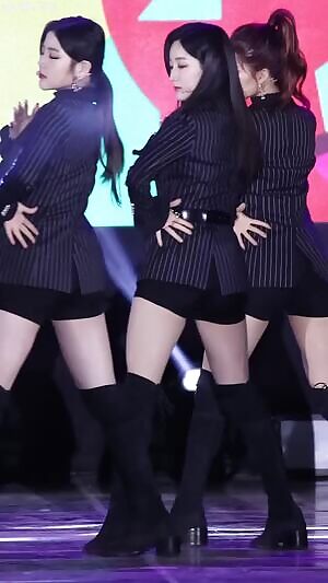 Gugudan - Hana for 52 seconds