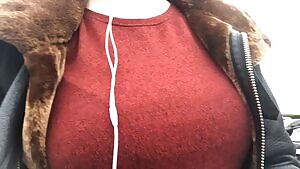 My Uber driver caught my reveal. He was smiling when I got in😝