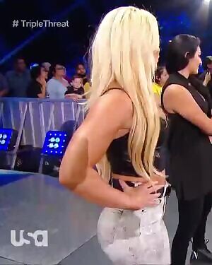 Mandy Rose fuck her ass