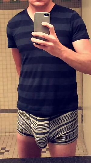 Grabbing, shaking, teasing. Don’t mind the sunburned thighs. PMs welcome.