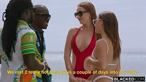 Lana Roy & Kaisa Nord - Living In The Moment