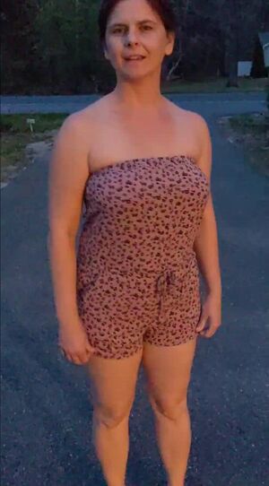 Cold & Snow Amateur Brunette NSFW