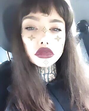 Italian Suicidegirl Numa