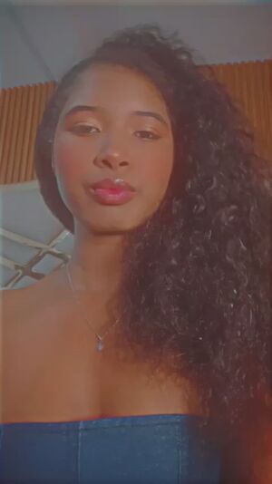 Natural Locs Brunette Colombian Ebony Kinky