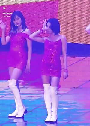 Twice - Chaeyoung + Momo