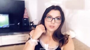 Passing by to wish you a happy weekend 😘