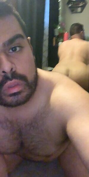 Hi daddies. Make me your cum slut