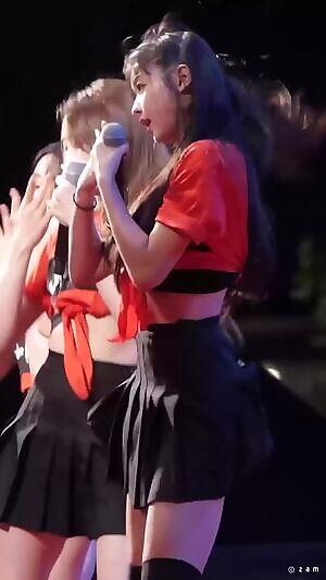 Oh My Girl - Yooa & Jiho