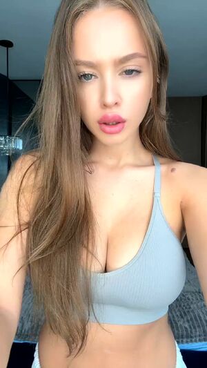 Titty Fuck Toys Babe Dildo Doggystyle
