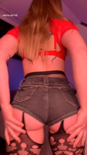 Hips Don't Lie Amateur Ass OnlyFans