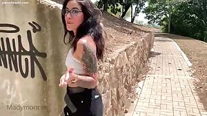 Lady fingers herself in public park until she squirts 2