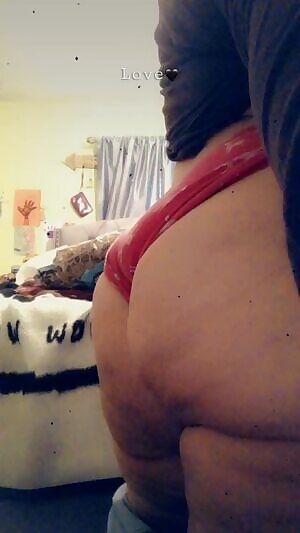 Watch my big ass jiggle baby 🥰