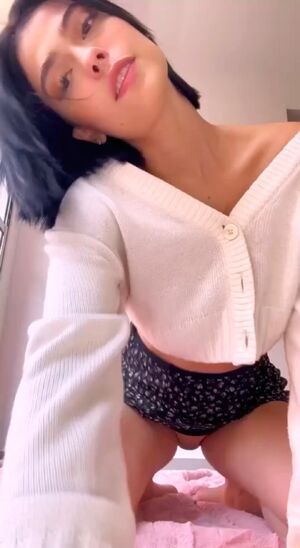 Mexican Girls Babe Big Tits Curvy