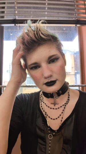Not Nude Alt Amateur Choker Clothed