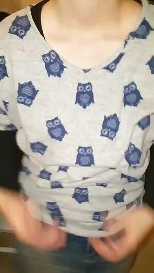 You all liked the still image so much, figured you'd like the gif of the downblouse in motion
