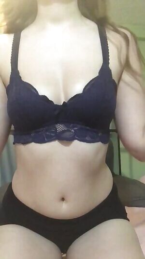 Every gonewild girl has to do it, right? here is my irst titty drop