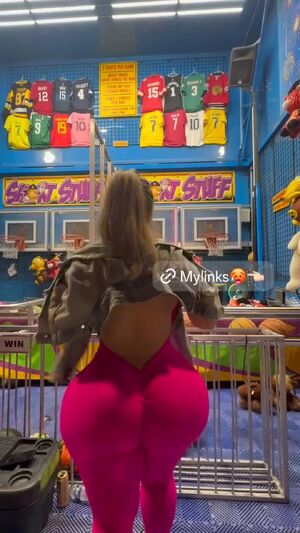 Fake Ass Cuban Curvy Latina
