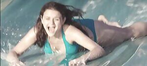 Joey King - The Kissing Booth Jiggle