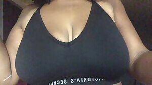 Just out here playing with my titties 🥰