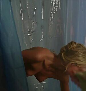 Riki Lindhome