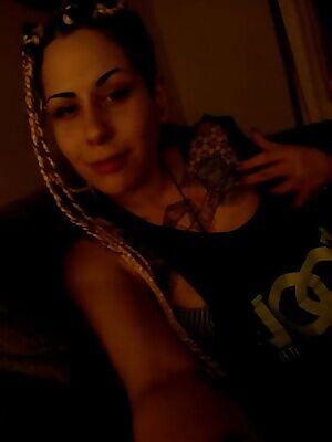 Let me your cock and get my unfiltered opinion, or let's play around on - feeling adventurous? 😈 ish friendly AF.