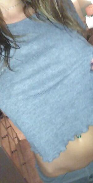 if you’re interested and wanna ask a few question please pm me ;) or add my Snapchat @ashleycruzxxx and ask me there