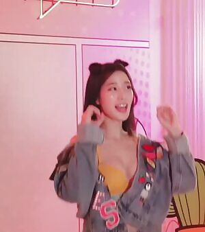 Berry Good - Johyun jiggle