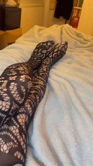 Nail fetish Feet Femboy Foot Thick Thighs