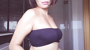 Let's fap the weekend right shall we? 👅