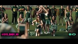 Cheerleader Booty Flash nerve