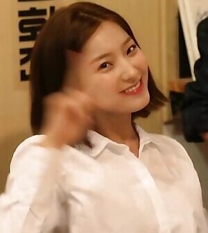Cute: Captain Saerom / Kim Sae Ron?