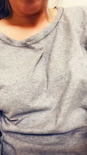 Who wants a pussy sucker? 🤤