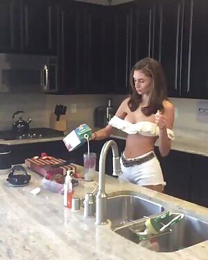 who would like a smoothie?