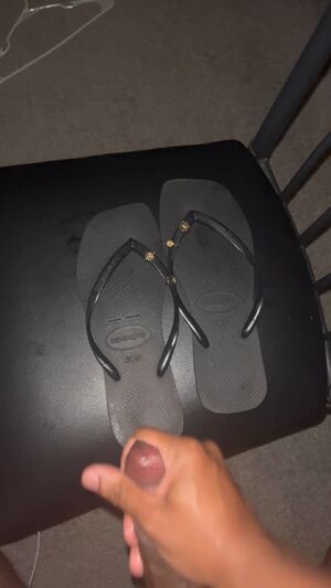 Feet & Cock Cum Shoes