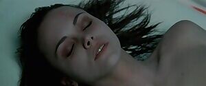Christina Ricci- After.Life