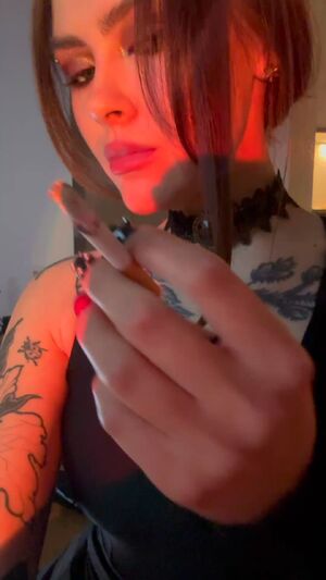 Smoking Blowjob Alt Cleavage Domme Fansly
