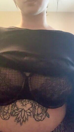 Drop that I did just now at work 😅❤️ 😇❤️