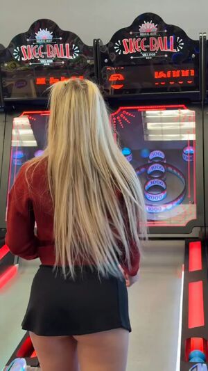 Seductive 19honeysuckle 24/7 Ass Blonde