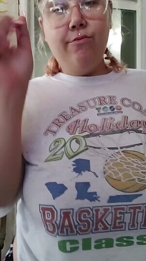 Happy Sunday from your favorite fun girl!