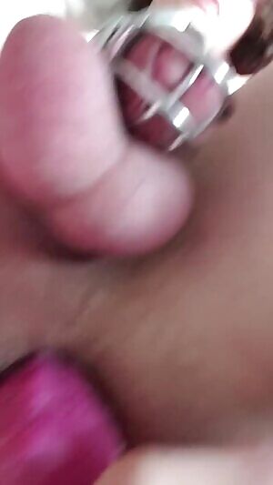 Riding my special Claton picked up from a drop a few months back🍆🤤