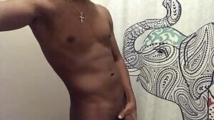 I need me a snow bunny for tonight 🍆😈