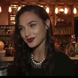 Gal Gadot giving me this look alone would be enough to make me cum