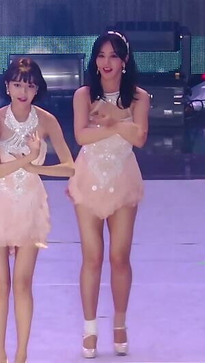 SNSD - Yuri